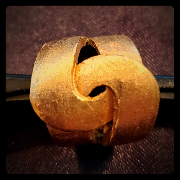 Goldilocks - Picture 1 of 6